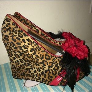 Bettie Page  “Leopard Wedge”